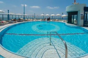 Отель Luxury Beachfront Apts in Tel Aviv by Sea N' Rent  Тель-Авив